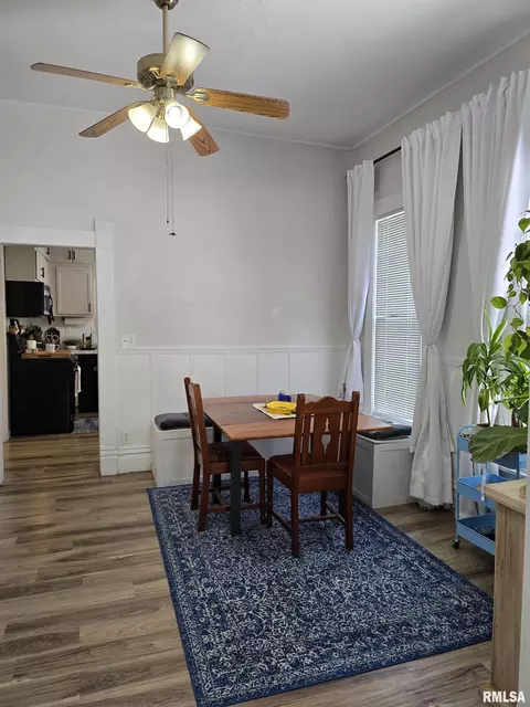 Dining - 804 E Locust St, Canton, IL 61520 photo 3 of 3