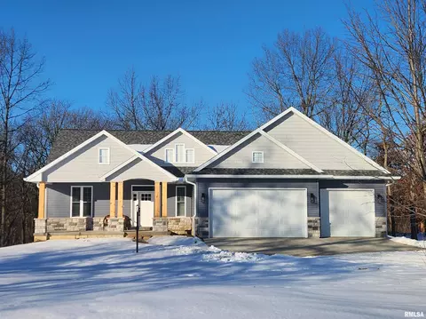 31800 Fast Ave, Mackinaw, IL 61755