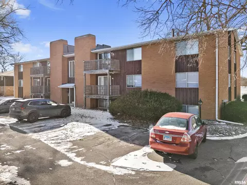 318 S Sterling Ave, Peoria, IL 61604