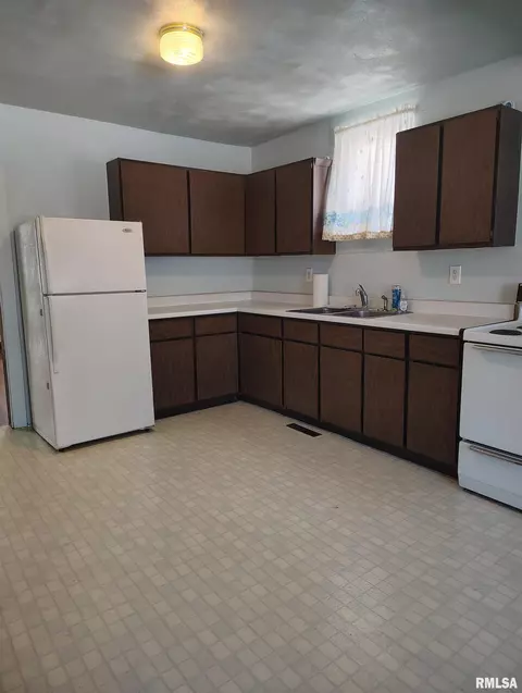 Kitchen - 249 E Ash St, Canton, IL 61520 photo 1 of 1