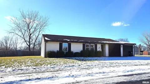 4640 W Rockwell Dr, Peoria, IL 61615