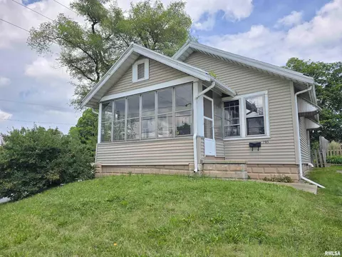 705 E Lake Ave, Peoria Heights, IL 61616