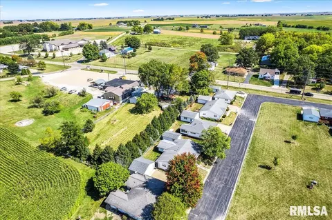View/Area - 738 N Main St, Eureka, IL 61530 photo 5 of 11