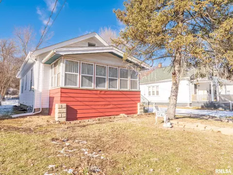 601 NE Rock Island Ave, Peoria, IL 61603