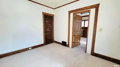 619 E Thrush Ave, Peoria, IL 61603 photo 13