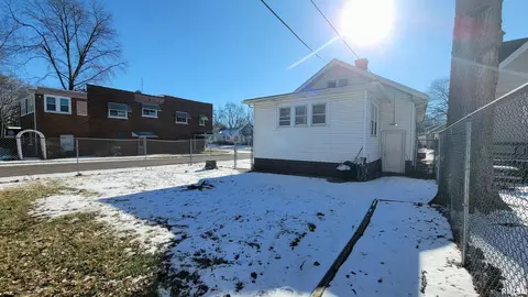 619 E Thrush Ave, Peoria, IL 61603 photo 24