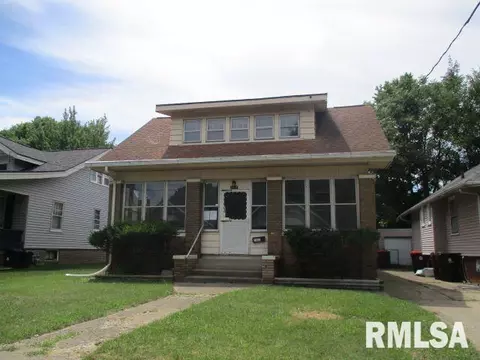 1417 N Douglas St, Peoria, IL 61606