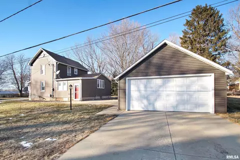311 S Market St, Washington, IL 61571