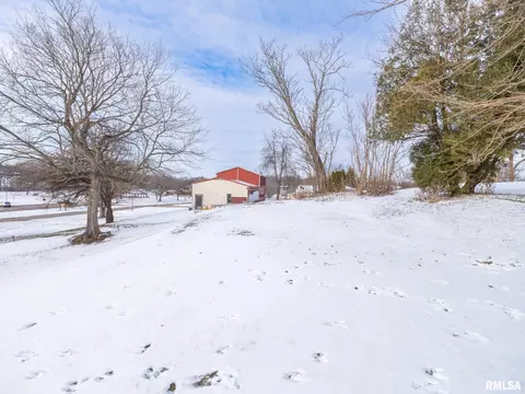 Exterior - 477 W Maple St, Canton, IL 61520 photo 1 of 1