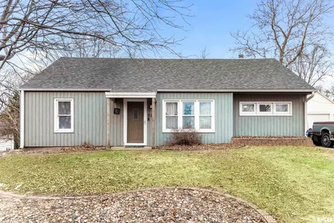 211 E Frances Ave, Peoria, IL 61614