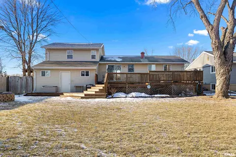 1702 Heisel Ave, Pekin, IL 61554 photo 6