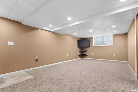 1702 Heisel Ave, Pekin, IL 61554 photo 37