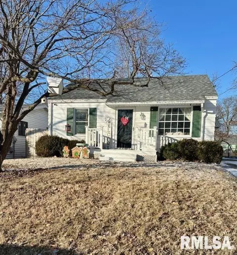 617 E Pasadena Ave, Peoria, IL 61603