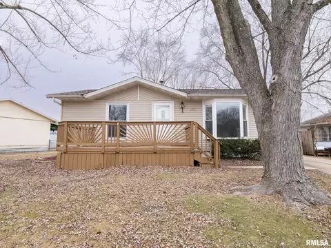 5907 N Taber St, Peoria, IL 61615