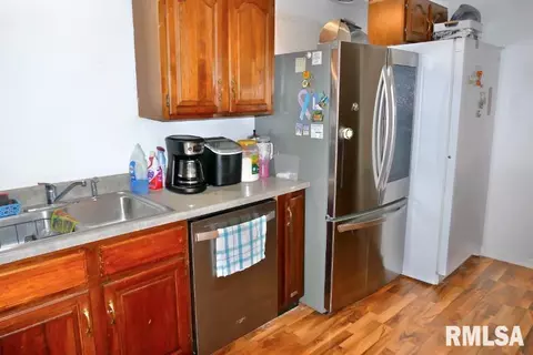 Kitchen - 8624 W Main St, Mapleton, IL 61547 photo 3 of 3