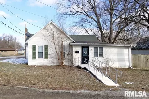 8624 W Main St, Mapleton, IL 61547