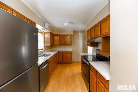 Kitchen - 2110 E Taylor St, Bloomington, IL 61701 photo 1 of 2