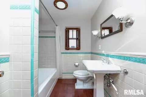 Bath - 2110 E Taylor St, Bloomington, IL 61701 photo 1 of 1