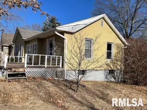 Exterior - 809 S Mcarthur St, Macomb, IL 61455 photo 3 of 4
