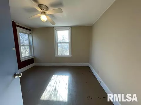 Bedroom - 809 S Mcarthur St, Macomb, IL 61455 photo 1 of 6