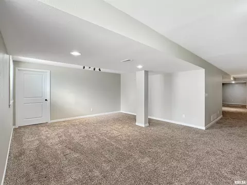 1502 Red Brook Ct, Metamora, IL 61548 photo 26