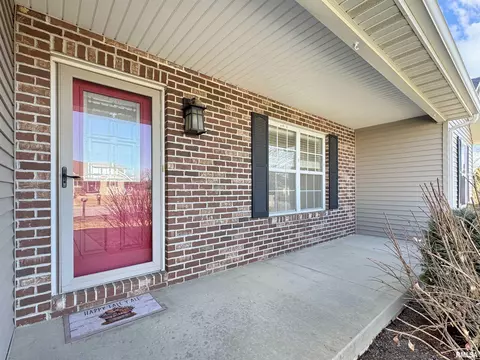 1502 Red Brook Ct, Metamora, IL 61548 photo 30