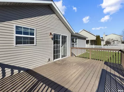 1502 Red Brook Ct, Metamora, IL 61548 photo 31