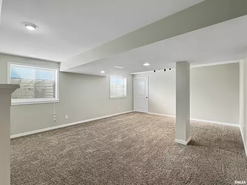 1502 Red Brook Ct, Metamora, IL 61548 photo 24