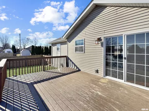 1502 Red Brook Ct, Metamora, IL 61548 photo 33