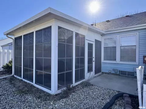 Exterior - 195 Arlington Dr, Macomb, IL 61455 photo 3 of 4