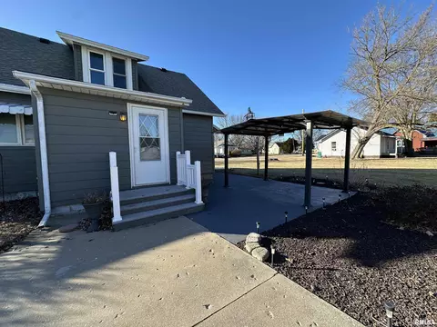 Other - 1004 E Pierce St, Macomb, IL 61455 photo 4 of 7