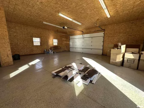 Other - 1004 E Pierce St, Macomb, IL 61455 photo 5 of 7