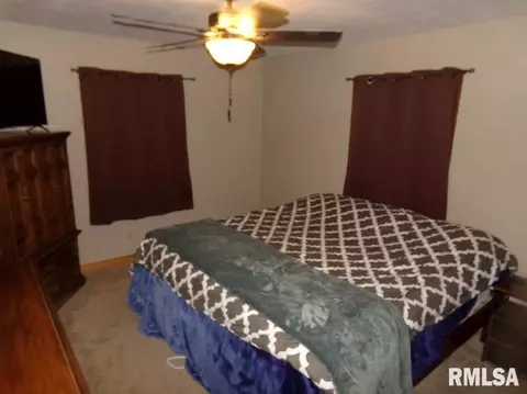 Bedroom - 308 N Sunset St, Manito, IL 61546 photo 1 of 3