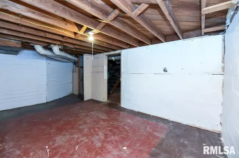 401 E State St, Manito, IL 61546 photo 33