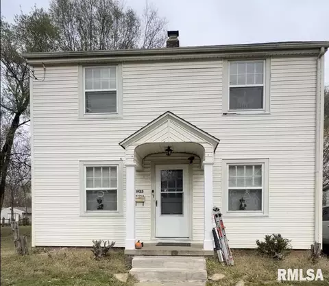 1923 W Proctor St, Peoria, IL 61605