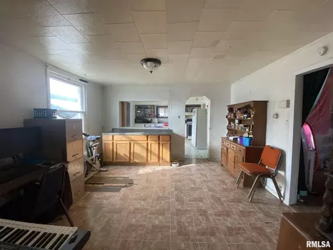 760 S 6th Ave, Canton, IL 61520 photo 5