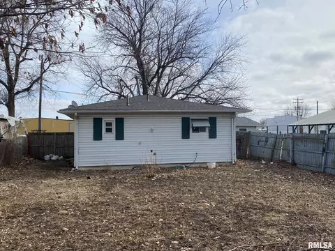 760 S 6th Ave, Canton, IL 61520 photo 25