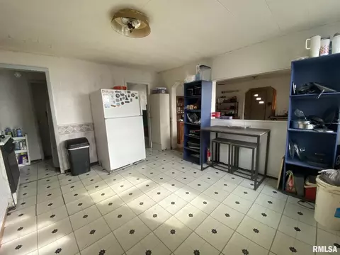 760 S 6th Ave, Canton, IL 61520 photo 10