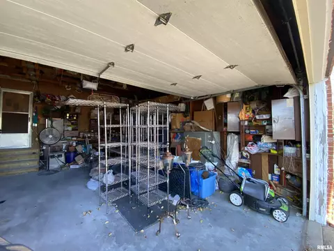 512 N Kennedy St, Bath, IL 62617 photo 20