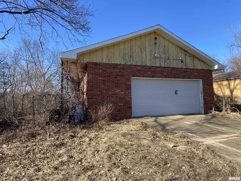 512 N Kennedy St, Bath, IL 62617 photo 2