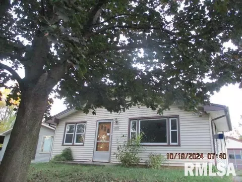 204 Orchard St, Creve Coeur, IL 61610
