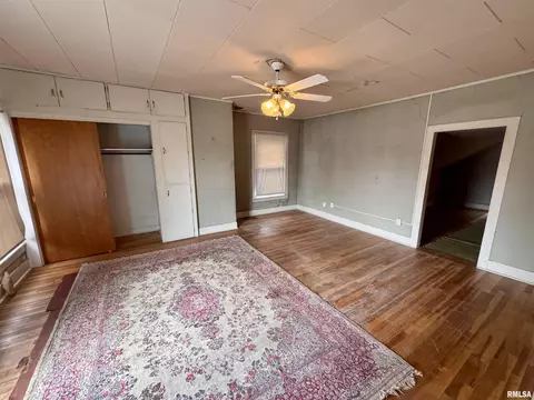 Bedroom - 727 E Jackson St, Macomb, IL 61455 photo 3 of 5