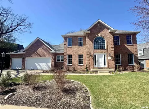 1215 W Wexford Pl, Peoria, IL 61615