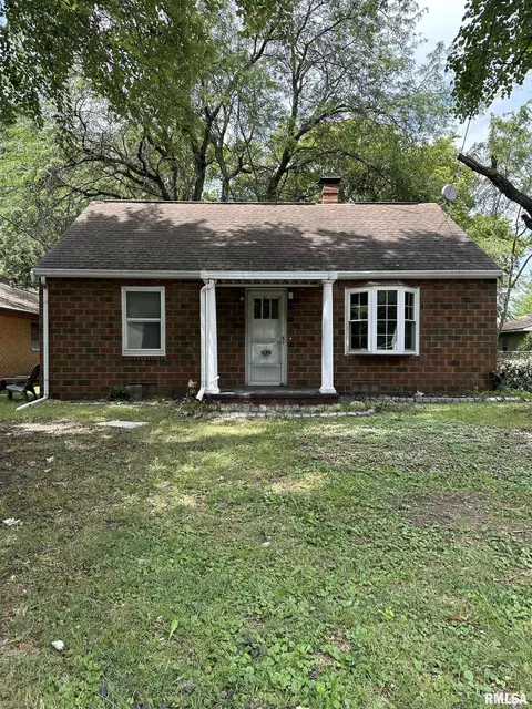 2023 S Elizabeth St, Peoria, IL 61605