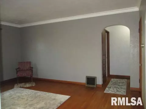 907 E Seneca Pl, Peoria, IL 61603 photo 10