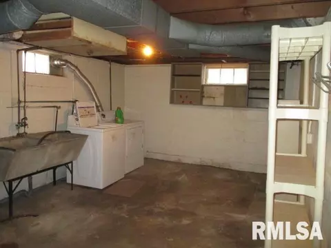 907 E Seneca Pl, Peoria, IL 61603 photo 22