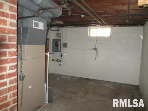 907 E Seneca Pl, Peoria, IL 61603 photo 23
