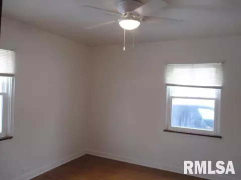 907 E Seneca Pl, Peoria, IL 61603 photo 13