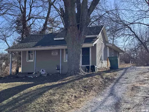 531 W Orchard Dr, Macomb, IL 61455
