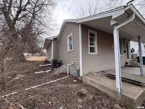 531 W Orchard Dr, Macomb, IL 61455 photo 5